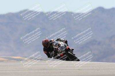 media/Apr-20-2025-CVMA (Sun) [[39090e8767]]/Race 9-Formula LW Twins Shootout/